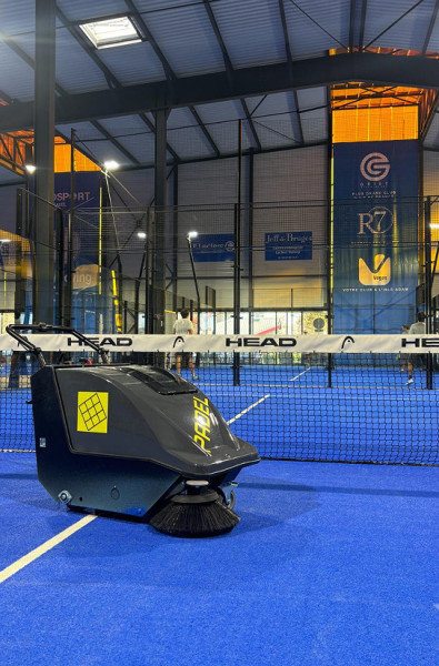 S620P – Balayeuse de nettoyage innovante pour terrains de padel Balayeuses